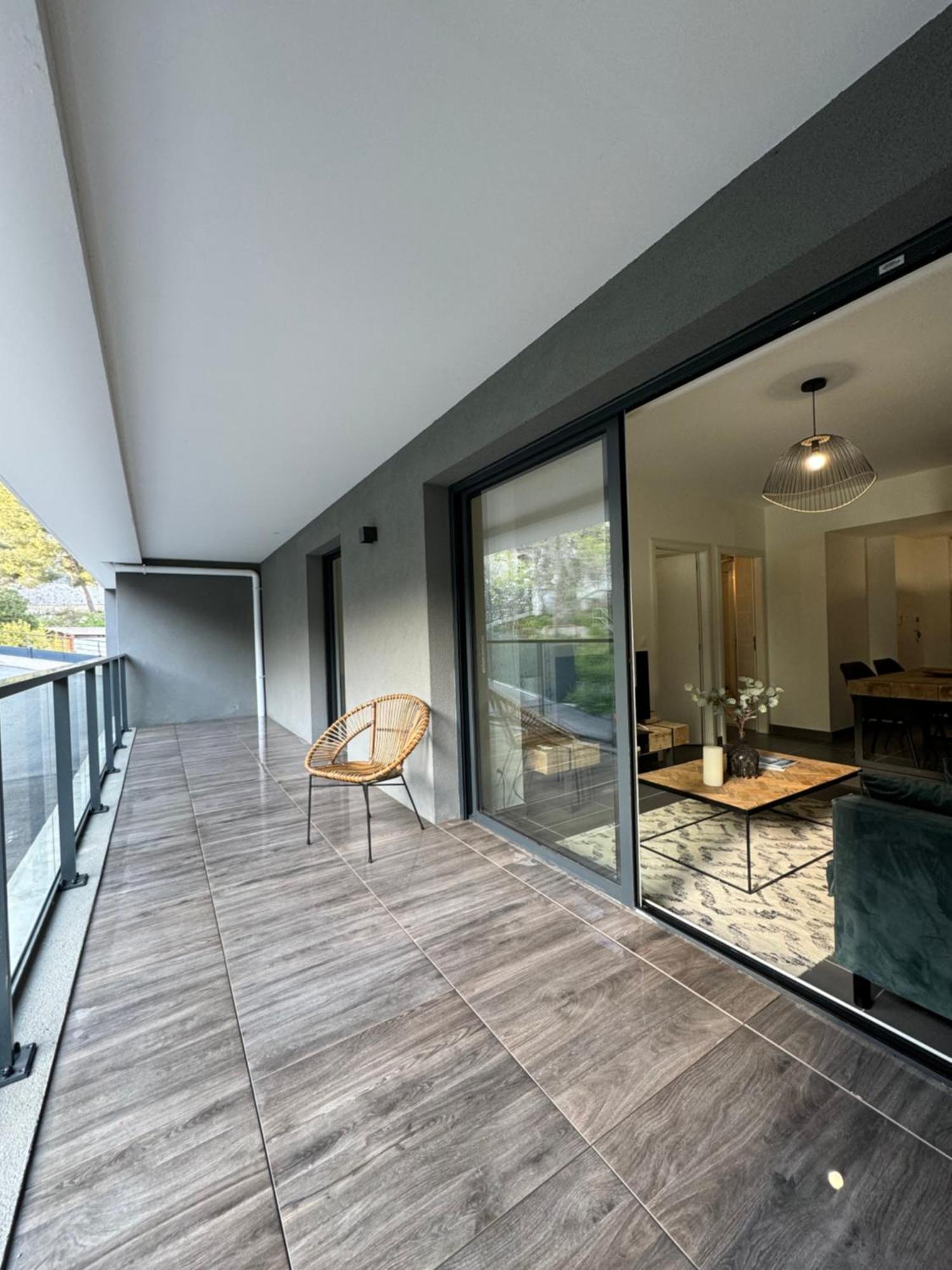 Superbe T2 Dans Residence Avec Piscine Chauffee Beausoleil Exterior photo